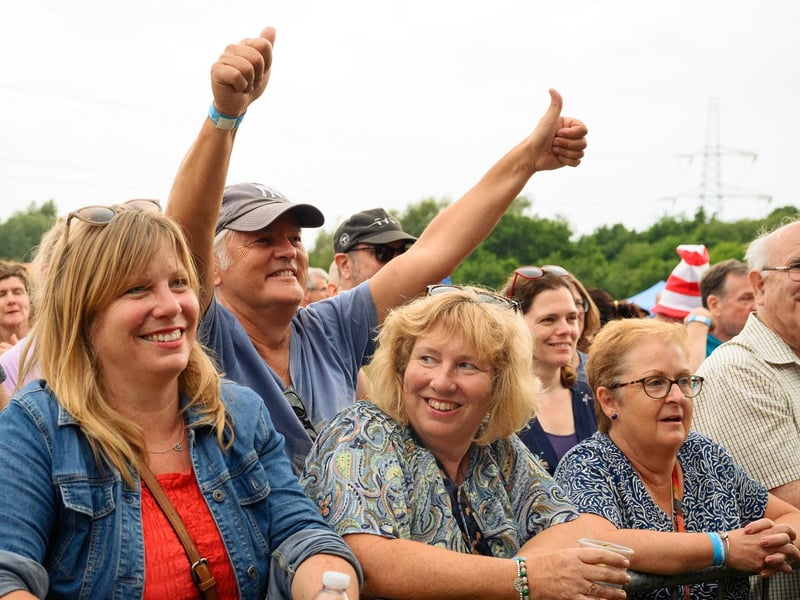 The crowd watching Toyah Willcox (170621-851)