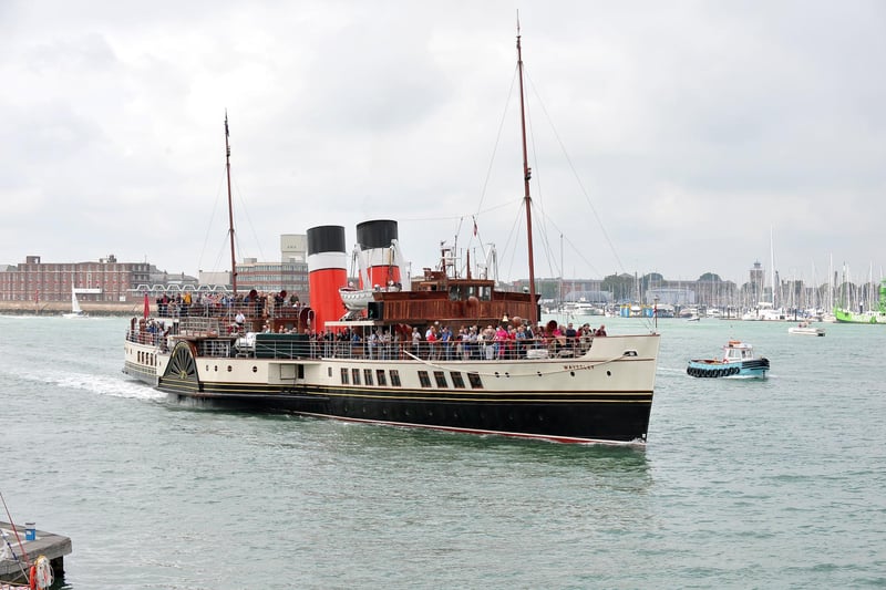 2011. The paddle steamer Waverley arriving at the Harbour Station jetty. Picture: Steve Reid 113137-537