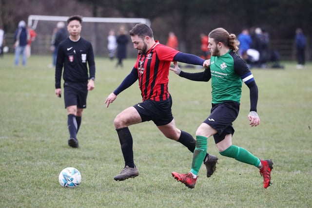 Saturn Royale (green) v Fairfields. Picture: Stuart Martin