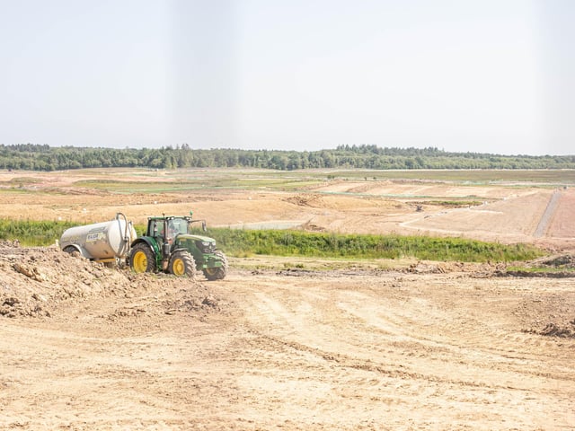 The ongoing work to create the new reservoir
