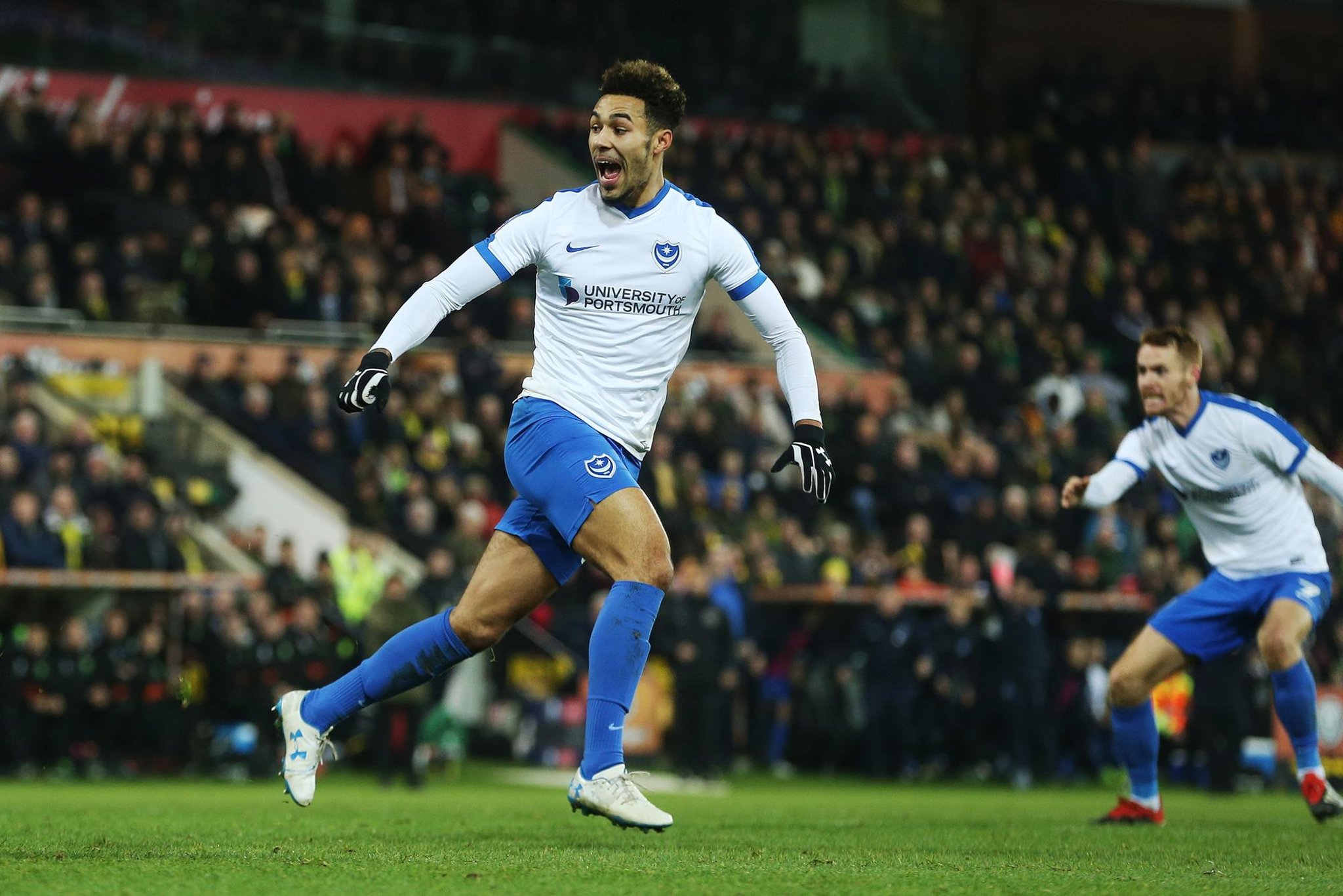 Bývalý krídelník Portsmouthu, Aston Villa, Sheffield Wednesday a Charlton Athletic teraz dosiahli vrchol v Európe – tri roky po nezabudnuteľnom víťazstve Norwich City.