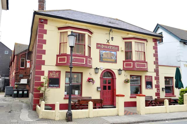 The Apsley House in Auckland Road West