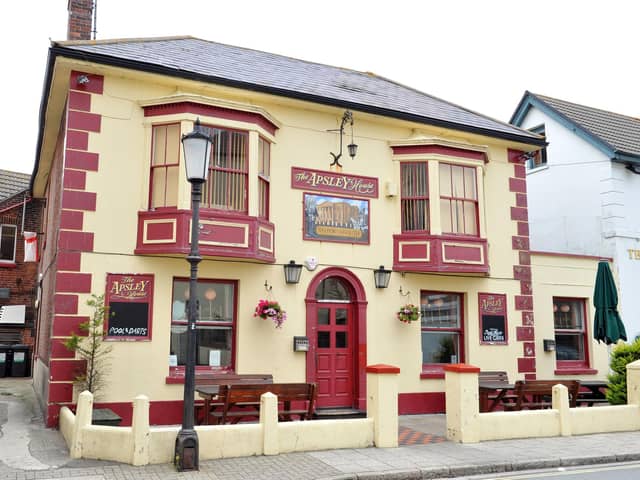 Hop Back Summer Lightning; Sharp’s Doom Bar; Timothy Taylor Landlord H Named after the London residence of Arthur Wellesley, 1st Duke of Wellington, the building is depicted on the pub sign along with a parody of its address. The pub is a short walk from Southsea Common and the shops of Palmerston Road. Inside, the single bar has a U-shaped counter. To the right is a raised seating area. The decor is basic with simple wooden tables and chairs. There is a small patio seating area at the front.