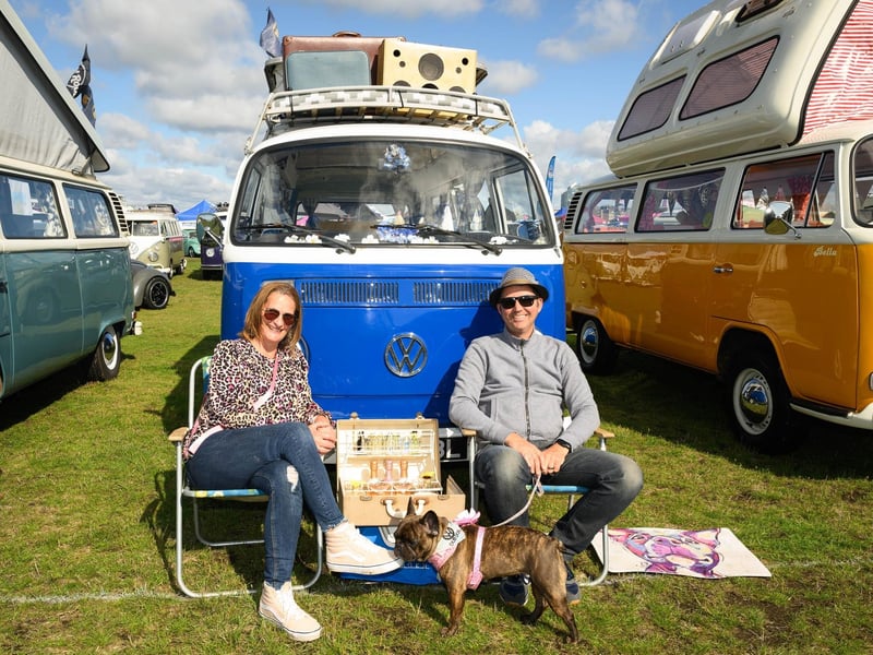 Pictured is: Tracey and Vine Ogbourne an Peggy
Picture: Keith Woodland (060821-33)
