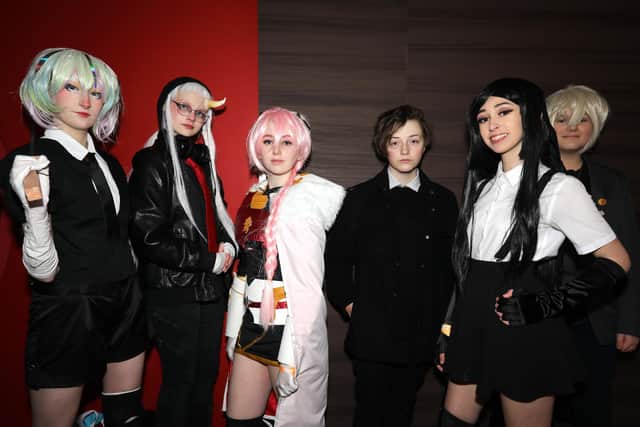 From left, Maddie Smith, Phillipa Schwulst, Lauren Rayner, Dante McConnell, Scarlet Price and Ben Langennegger. Portsmouth Anime and Comic Con, Marriott Hotel, Southampton Road.
Picture: Chris Moorhouse (290220-35)