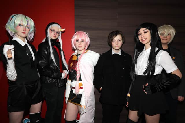 From left, Maddie Smith, Phillipa Schwulst, Lauren Rayner, Dante McConnell, Scarlet Price and Ben Langennegger. Portsmouth Anime and Comic Con, Marriott Hotel, Southampton Road.
Picture: Chris Moorhouse     (290220-35)