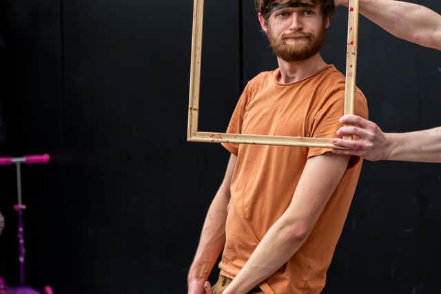 SPLAT! explores themes of collaboration, play and spontaneity, all through a wordless, visually striking performance packed with colour, music, and surprises.