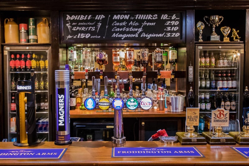 Do you recognise this bar? It can be found in a pub which takes its name from the historic name for a part of Portsmouth.