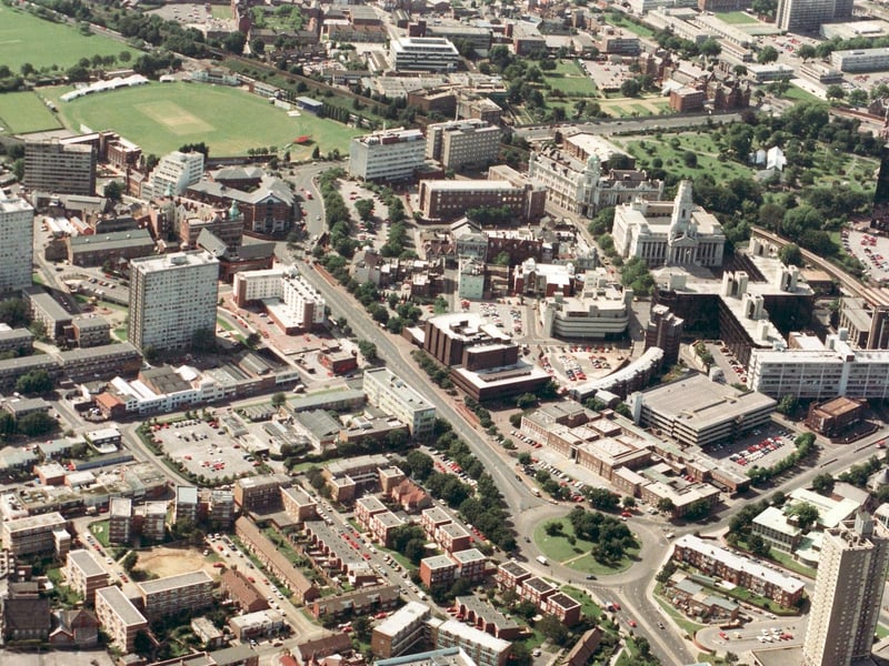 Portsmouth city centre 1992. Picture: The News 1090-11