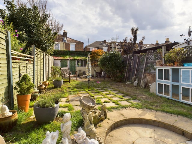 Copythorn Road, Portsmouth. £265,000. 3 Bedroom. Ready to move into but needs personalisation.