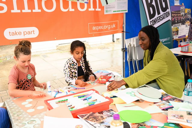 Pictured is: Children enjoy a bit of craft at the festival

Picture: Keith Woodland (100921-26)