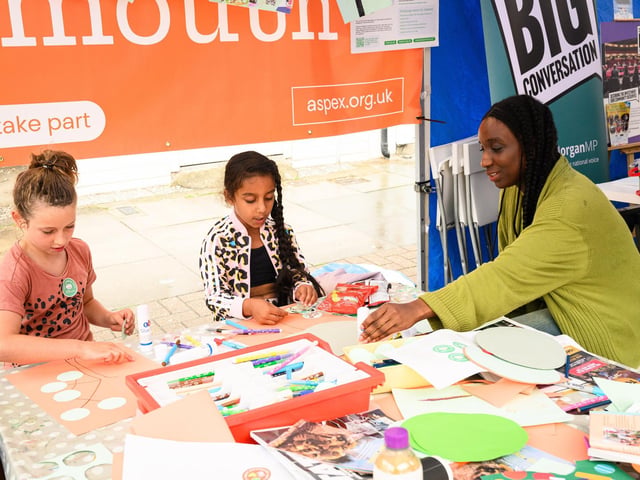 Pictured is: Children enjoy a bit of craft at the festival
Picture: Keith Woodland (100921-26)