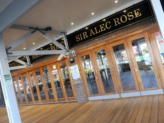 The Sir Alec Rose Wetherspoons pub in Port Solent was rated 5 on October 31 2022.