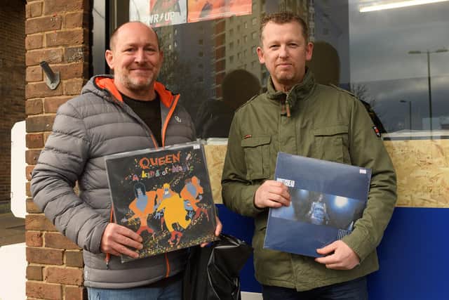 Roger Saggs and Paul Baker from Gosport with their purchases.

Picture: Keith Woodland (121220-25)