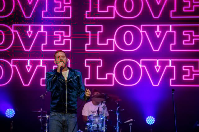 Kaiser Chiefs smashed the Common Stage on Saturday evening to a packed crowd.

Pictured - Kaiser Chiefs

Photos by Alex Shute