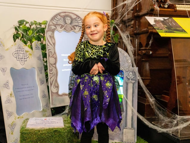 Amber at the Dress to Distress at Portsmouth Museum
Photos by Matthew Clark