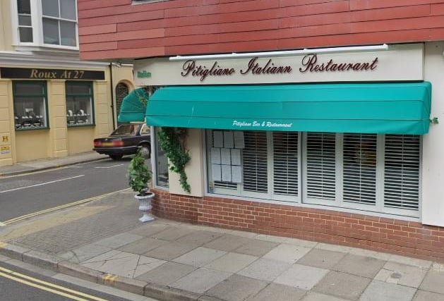 Pitgliano, in Marmion Road, Southsea, was ranked the sixth best bottomless brunch location in Portsmouth. According to bottomlessbrunch.com, it got a score of 30.48, has an average price of £35.00, and is 0.7 miles away from The University of Portsmouth. It is a two course Italian bottomless brunch, served Friday, Saturday, and Sunday - between 12pm and 3pm.