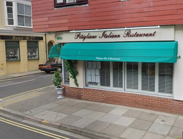Pitgliano, in Marmion Road, Southsea, was ranked the sixth best bottomless brunch location in Portsmouth. According to bottomlessbrunch.com, it got a score of 30.48, has an average price of £35.00, and is 0.7 miles away from The University of Portsmouth. It is a two course Italian bottomless brunch, served Friday, Saturday, and Sunday - between 12pm and 3pm.