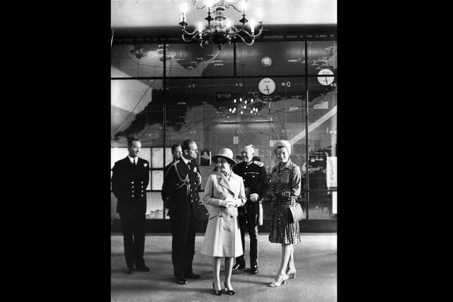 HRH Queen Elizabeth visits Southwick House D Day Map room 1973. Picture: The News, Portsmouth 7964-18