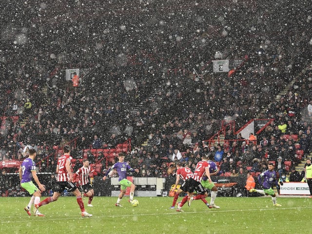 Capacity: 32,050; Average attendance: 27,497