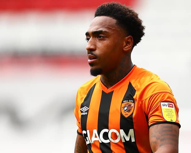 Sheffield Wednesday remain hopeful of signing Hull striker Mallik Wilks.