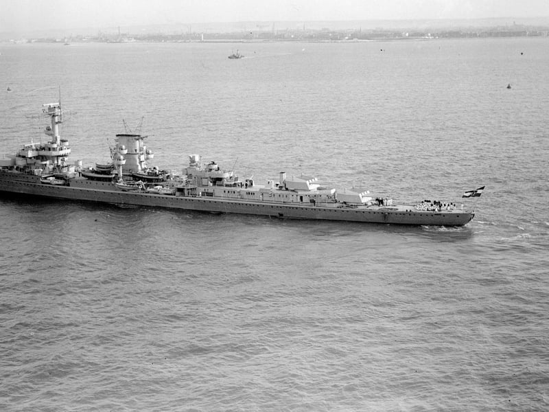 11th June 1934:  German cruiser, the Leipzig, in the English Channel on its way to Portsmouth harbour, England.  (Photo by Fox Photos/Getty Images)