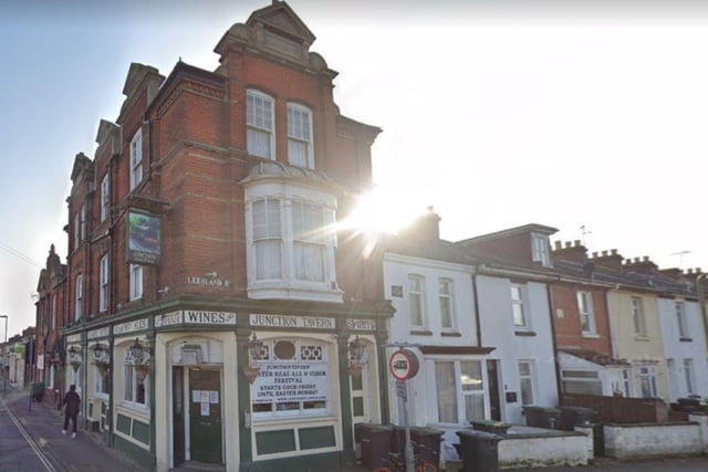 Junction Tavern 1 Leesland Road, Gosport, PO12 3ND.