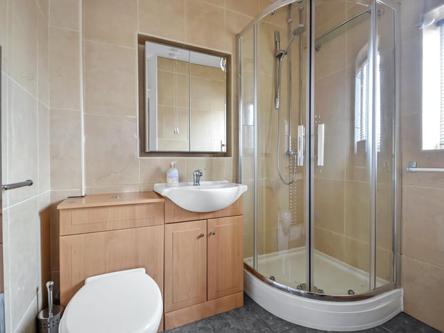 2 Langdale Avenue, Drayton on the market for £500,000