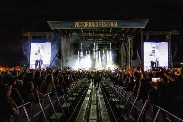 Sam Fender playing at Victorious Festival, Southsea on Sunday 28th August 2022. Picture: Habibur Rahman