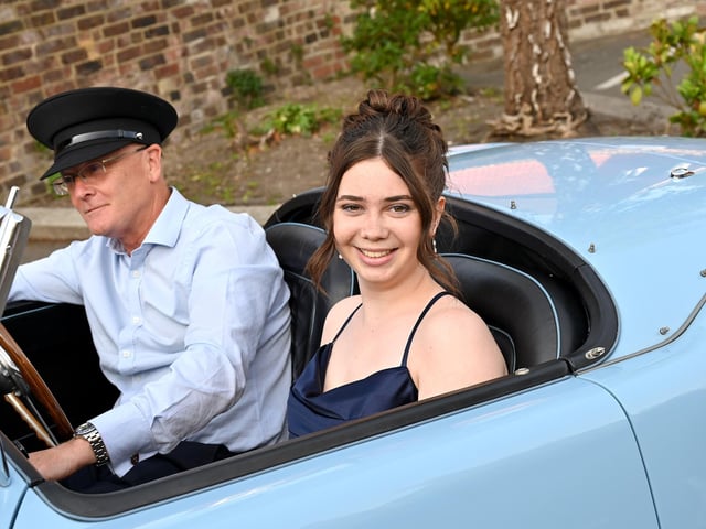 All the glitz and glamour as students dress to impress at Portsmouth High School prom