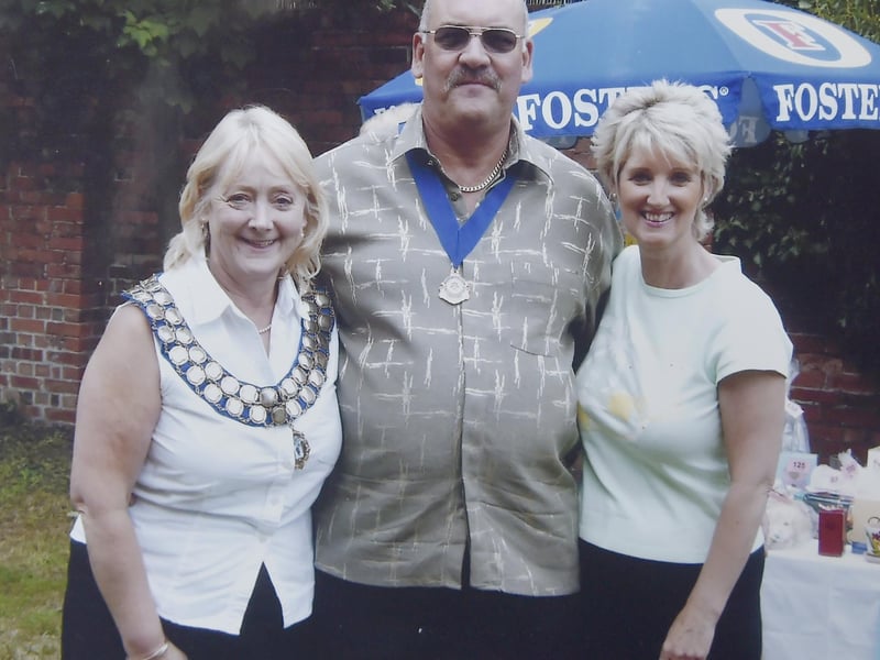 Northcote Pub in Southsea collects.
Pictured is: President of Portsmouth licensed victualler trade associaition Barry Kewell and (right) Lynn Kewell with (left) Sue, president of the ladies licensed victualler trade associaition at the Trafalgar Arms in 2001.