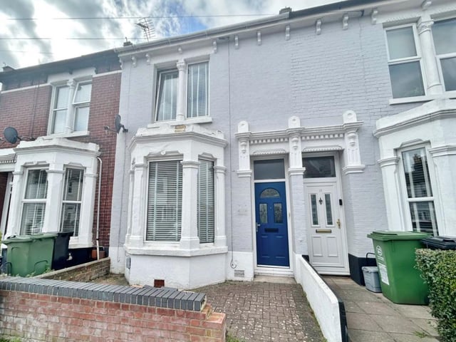 This property is on the market for £279,995 and it would be perfect for a first time buyer or an investor.