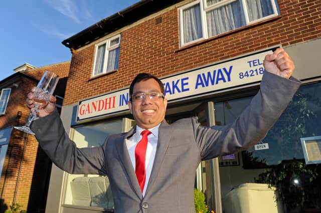 12/05/14  KB



Abu-Suyeb Tanzam gets ready for the Ghandi Indian Takeway Restaurants annual fund raising event in Fareham

.Picture: Ian Hargreaves (141356-1)