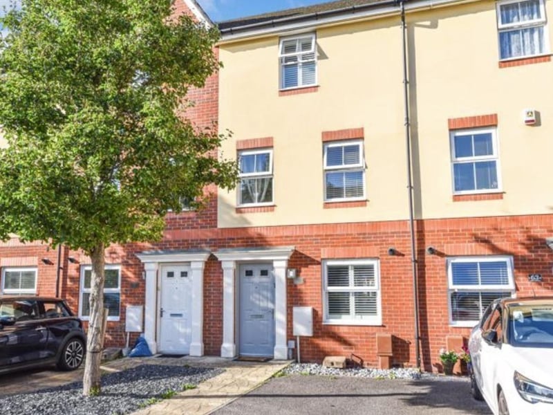 This property comes with four bedrooms, two bathrooms and a reception room.