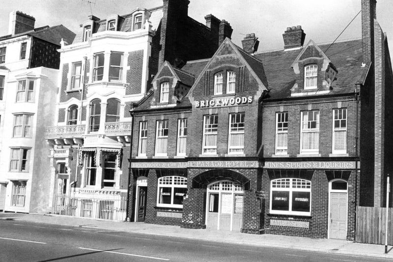 Parade Hotel in Clarence Parade in October 1975. The News PP1144
