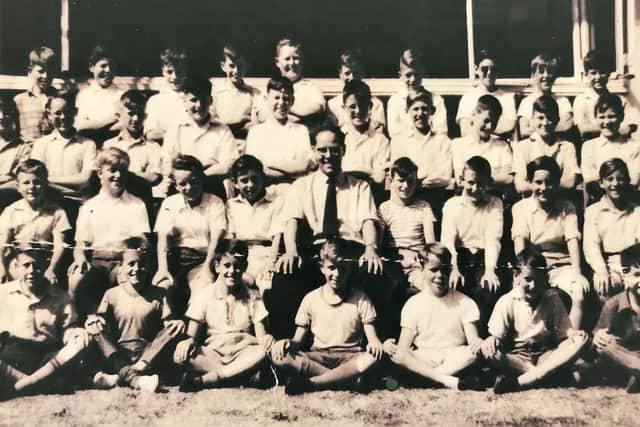 Photo of Robert's class at Hilside Junior School with Mr D Gale as class master.