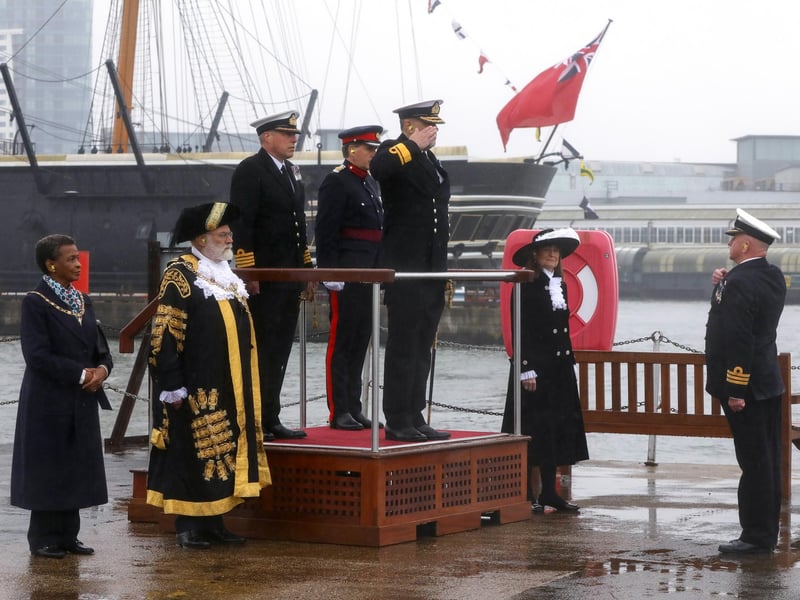 Saluting to the dignitaries after the firing.