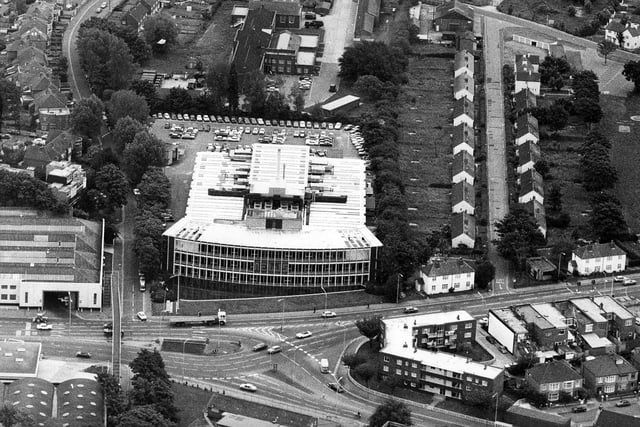 This picture was taken in 1981 before the two rows of houses on the right were bought by The News and demolished to make way for the expansion of The News Centre

.