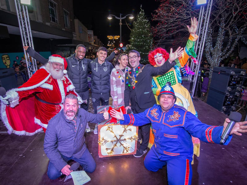 Palmerston Road Christmas Lights Switch On at Southsea on Thursday 23rd November 2023

Pictured: Santa with the Lord Mayor, Tom Coles and Mayoress, Nikki Coles with Wave 105 presenter, Mark Collins with Pompey football players and cast of Alladin from New Theatre Royal.

Picture: Habibur Rahman