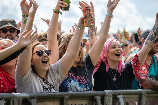 Castle Stage Photos by Alex Shute