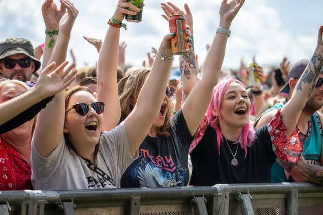 Castle Stage Photos by Alex Shute