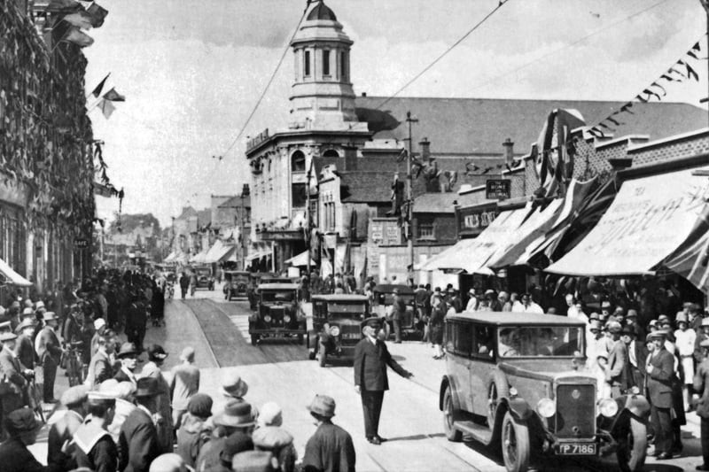 Re-opening of Fratton Road ceremony in 1929. During late 1928 and early 1929 Fratton Road was widened. Here we see the re-opening ceremony on July 25, 1929.