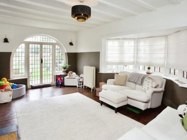This property comes with five bedrooms, two bathrooms and two reception rooms.