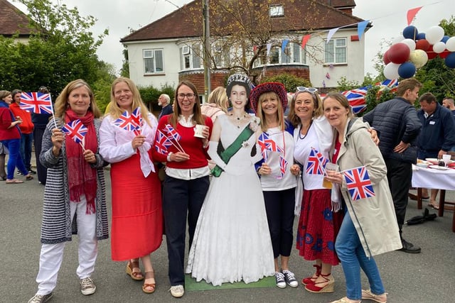 Platinum Jubilee Street Party held in Woodbury Avenue, Petersfield
Picture: Courtesy of Alison Porteous