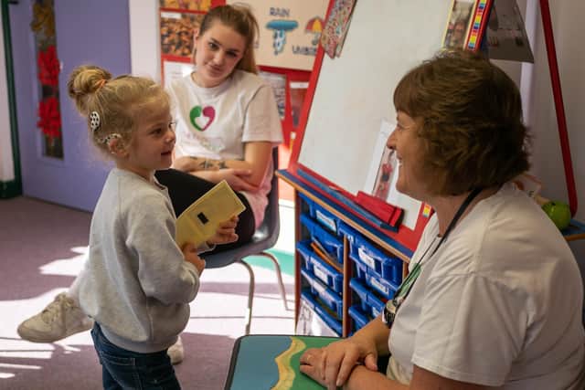 Tesco shoppers have given £10,000 to improve the lives of deaf children in Hampshire.