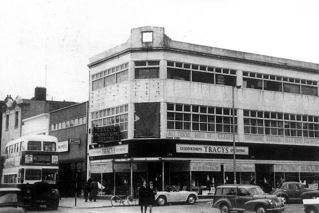 Tracys furniture store on Commercial Road and Thomas Street corner, March 1964