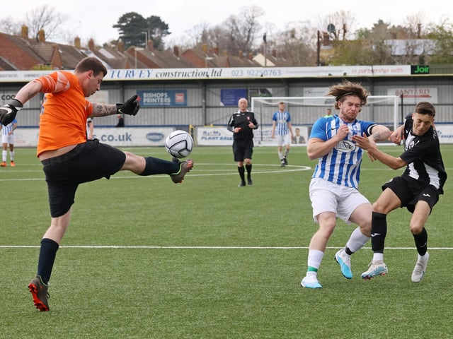 The Coach & Horses Albion goalkeeper clears. Picture by Kevin Shipp