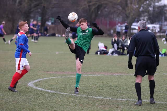 The Meon (blue) v Saturn Royale. Picture: Sam Stephenson.