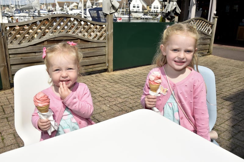 Pictured is: Sisters (l-r) Myla (2) and Millie Oliver (4) from Horndean.
Picture: Sarah Standing (250723-7062)