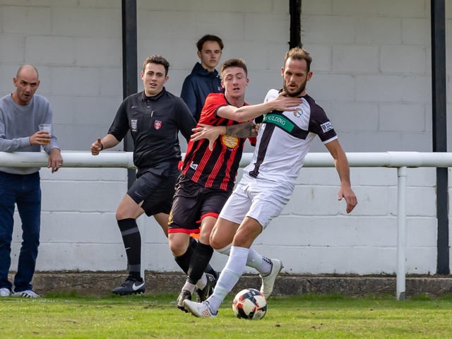 Fleetlands (red/black) v Bemerton. Picture by Mike Cooter